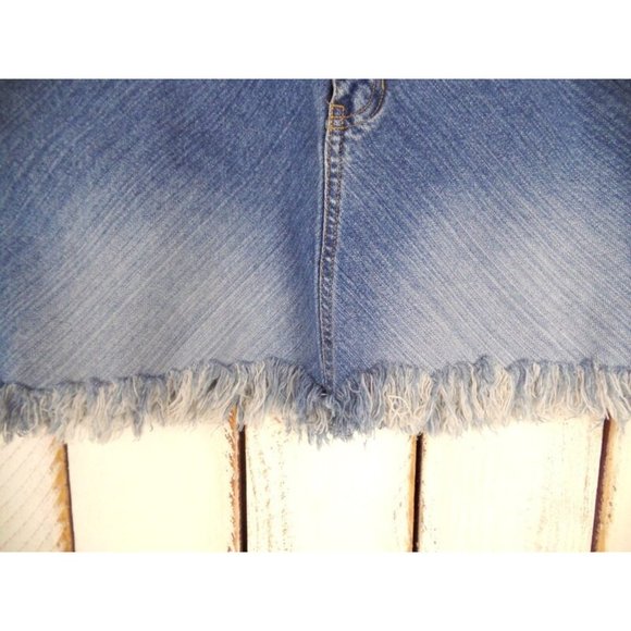 90s Gap light blue frayed and distressed denim high waisted jean mini skirt - Picture 3 of 5